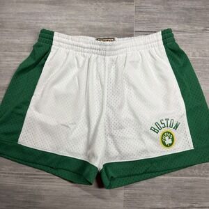 Mitchell & Ness Retro Throwback Boston Celtics Men's XL White‎ Basketball Shorts